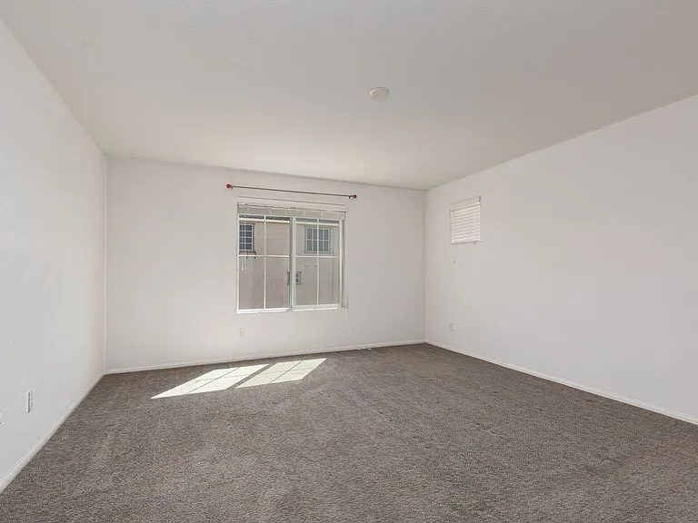 8045 Skye Foxx St — Photo 25