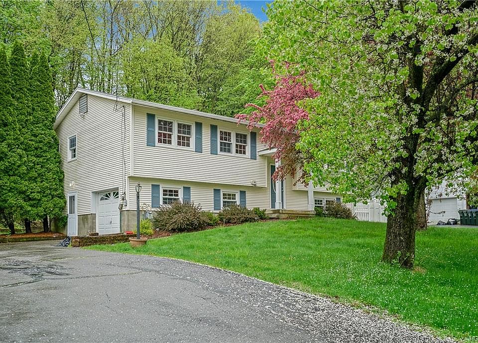 2nd image of 13 Lee Ave