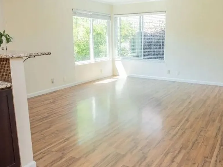 1115 Church St — Photo 3