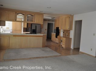 100 Cheyenne Dr, Vacaville, CA 95688