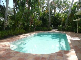 4901 Rabbit Hollow Dr, Boca Raton, FL 33487