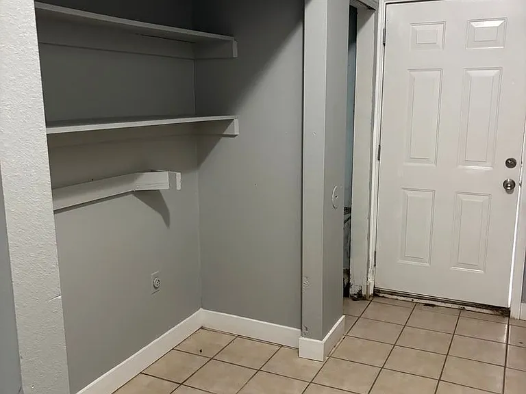 17 Hollis Ln — Photo 6