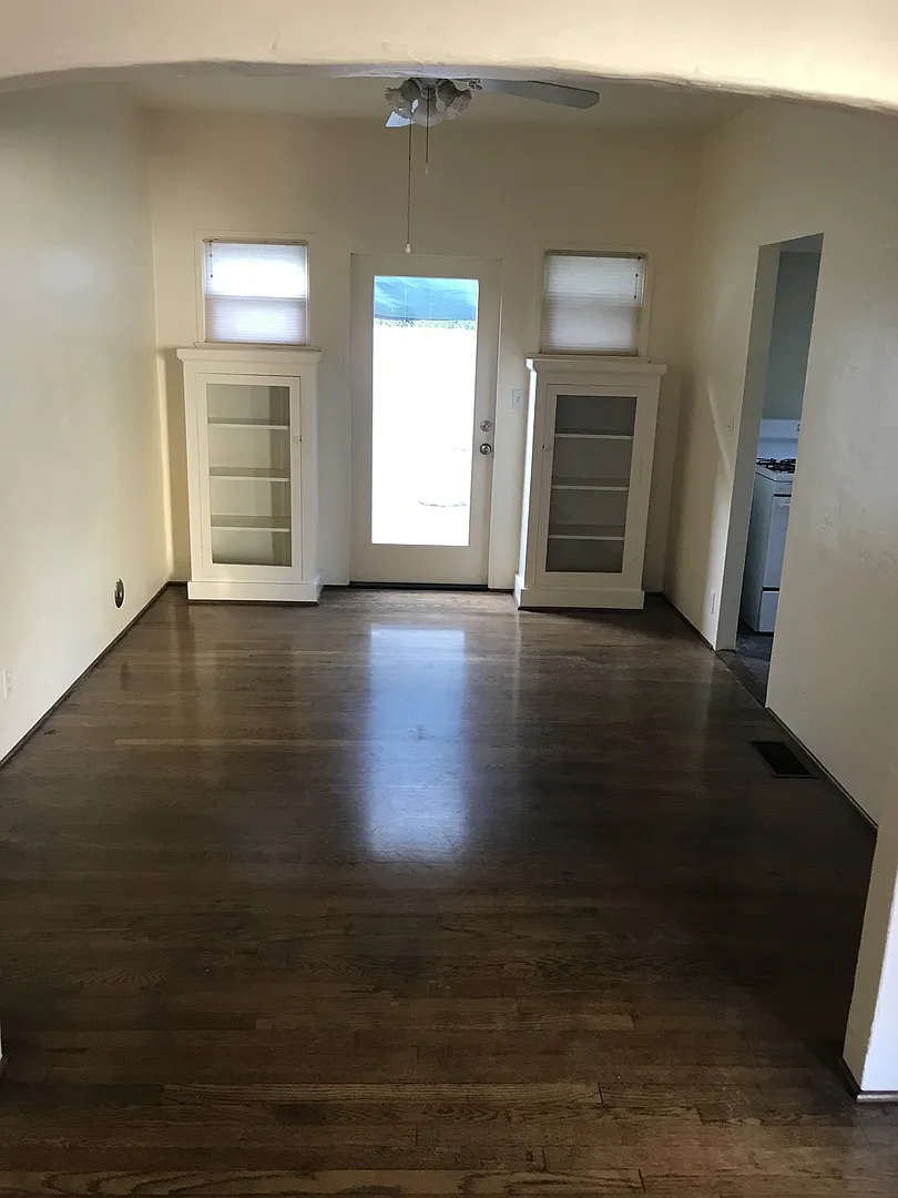 Cottage near Roosevelt Elementary — Photo 4