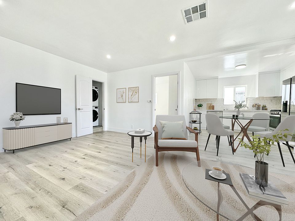 1st image of 818 N Edinburgh Ave #3