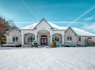 1715 Bull Ridge Dr, McHenry, IL 60050