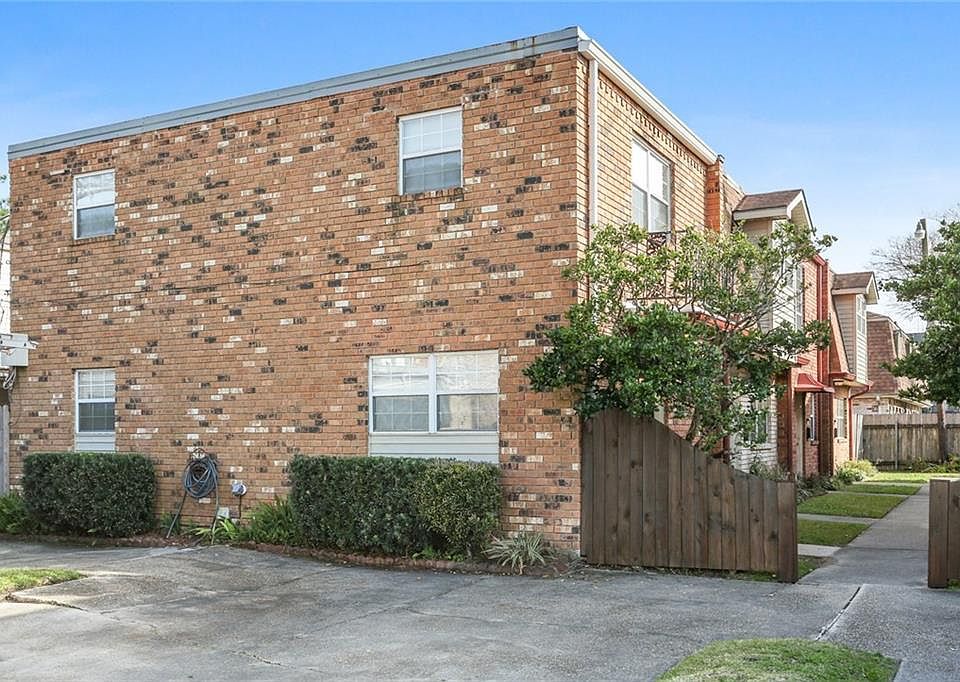 1st image of 3016 8th St #3016