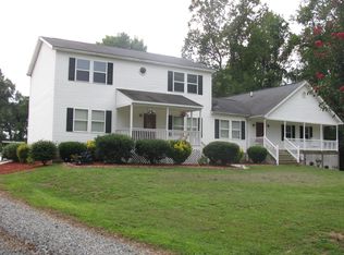 7502 Cople Hwy, Hague, VA 22469
