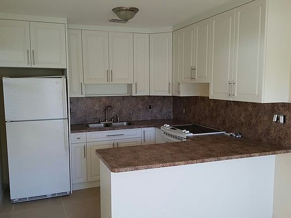 3rd image of 7269 S Waterway Dr