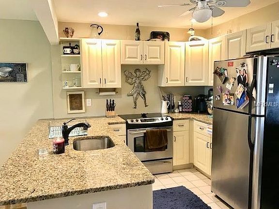 5th image of 215 Rubens Dr APT G