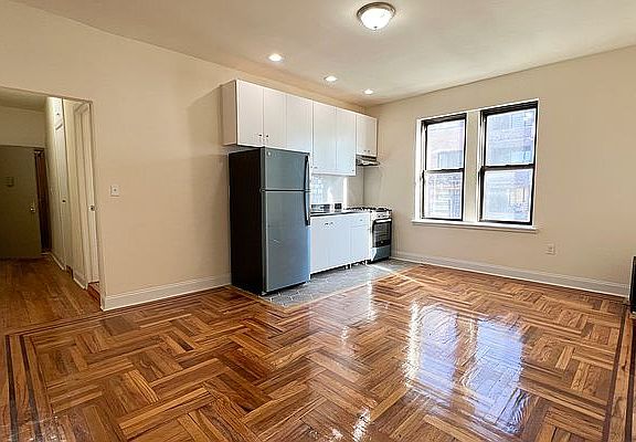 5th image of 132-09 Maple Ave Floor 4