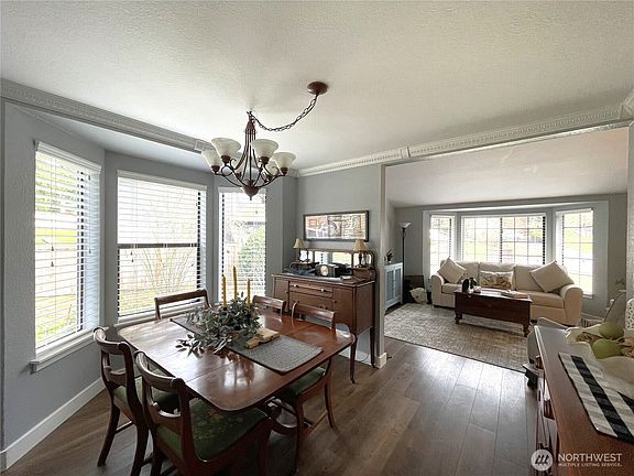 5th image of 1203 25th Avenue SE