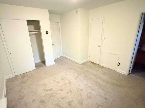 1012 Burke St #1012