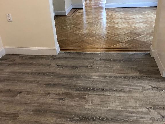 Dinette adjacent to the kitchen