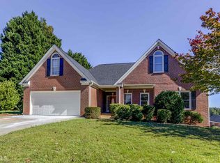 940 Lewis Ridge Cir, Lawrenceville, GA 30045