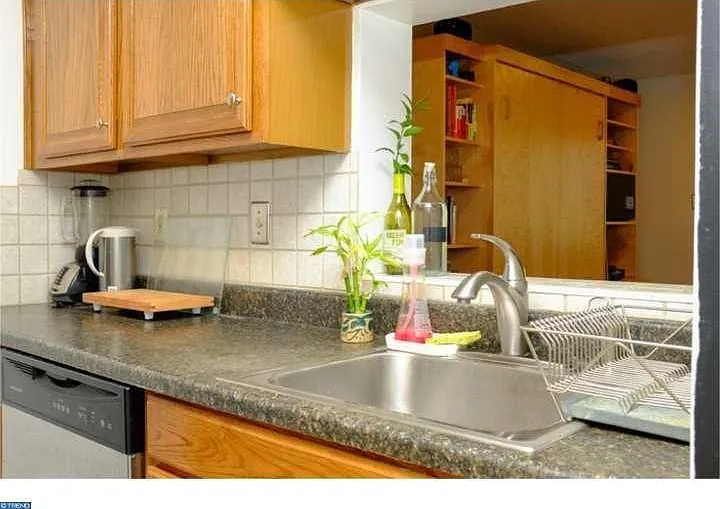 1805 Ravens Crest Dr — Photo 16