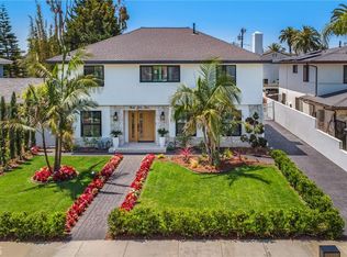 305 Robinhood Ln, Costa Mesa, CA 92627