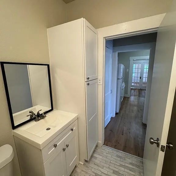 1811 McKinley Ave — Photo 8