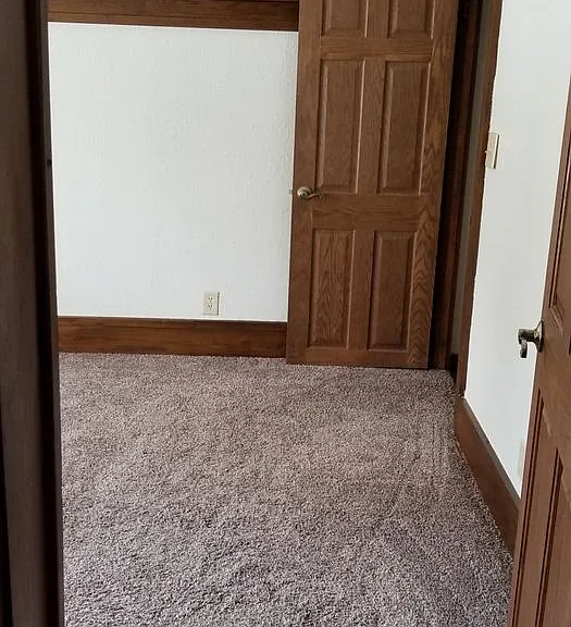608 S Cedar Ave — Photo 8
