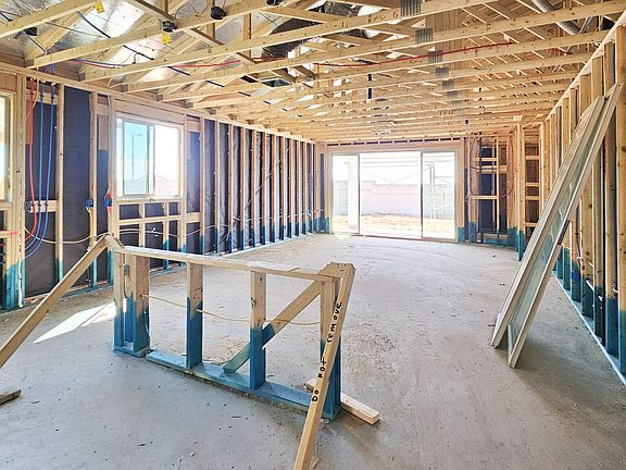 3rd image of 6617 E FIDDLENECK Way