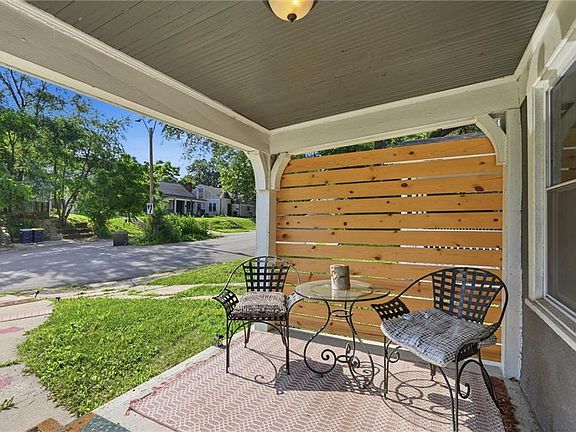 4th image of 6638 Broadmoor St