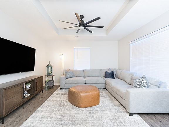 4th image of 39 Holly Dr Units A & B