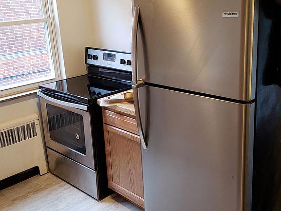 5th image of 3905 E Gatewood Ln APT 2