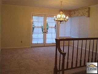 5th image of 23500 Blythe St