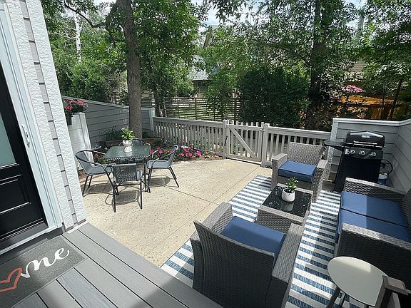 3rd image of 757 Poplar Ave