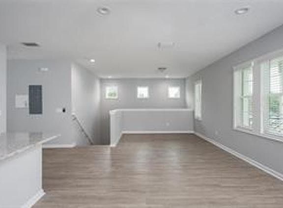 4th image of 102 E Euclid Ave