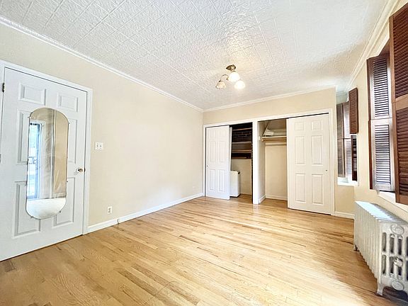 4th image of 387 9th St #1