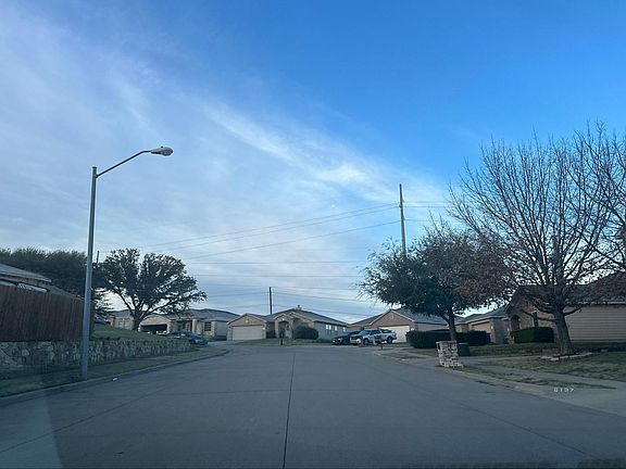 5th image of 6131 Balcony Ln