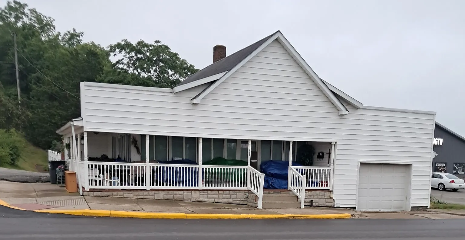 3 bed, 1.5 bath, 1144 sqft, $1,750 — Photo 1