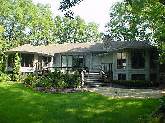 2nd image of 3910 Eaton Ave