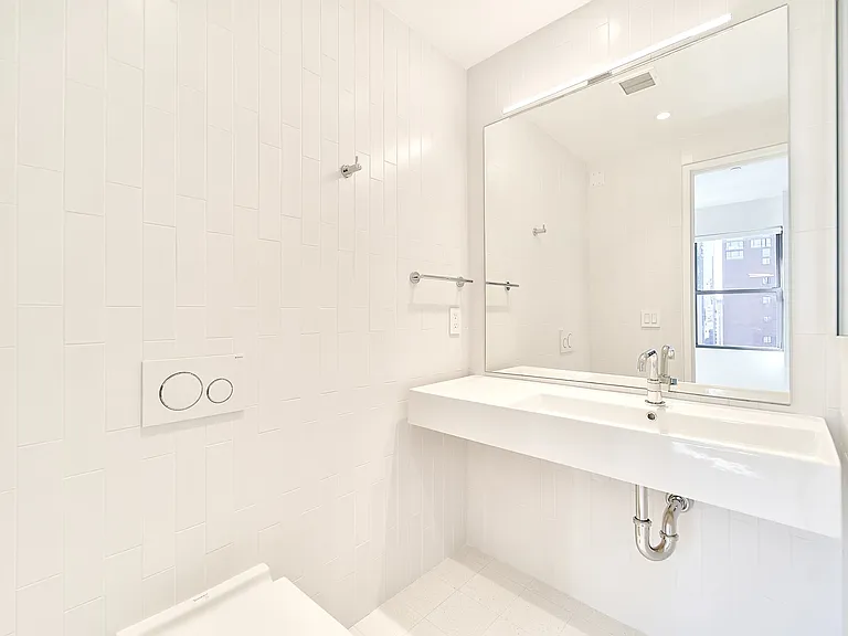 237 Madison Ave #PH — Photo 12