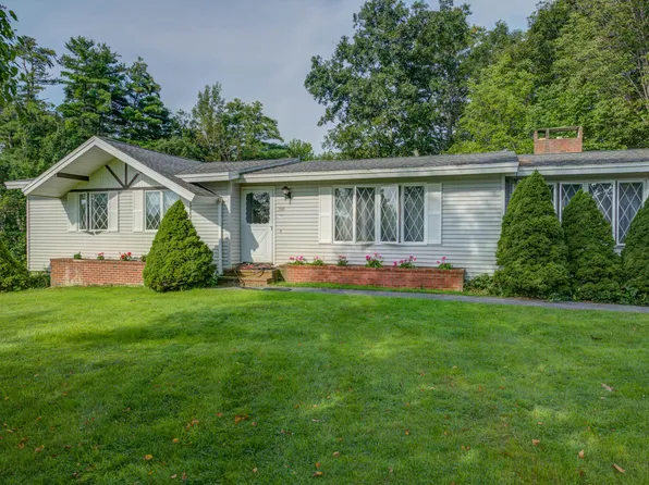 765 River Road, Buxton, ME 04093