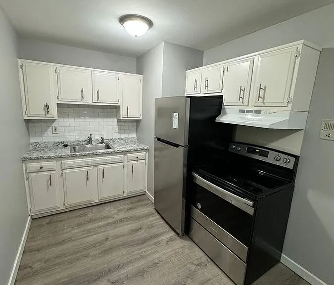 5630 Pardee Ave #6 — Photo 2