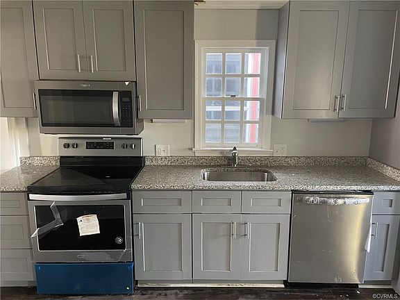 5th image of 812 Jessamine St