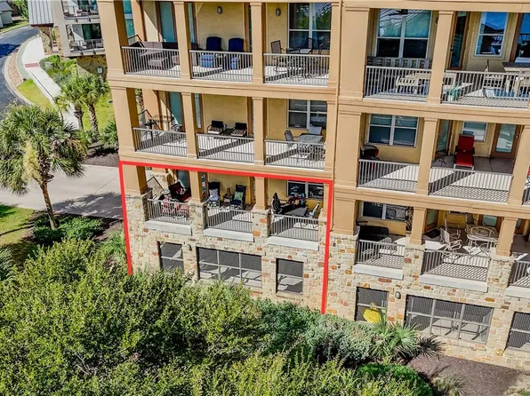 96 Island Dr #12, Horseshoe Bay, TX 78657