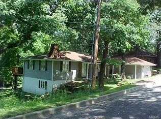 327 Oak St, East Alton, IL 62024