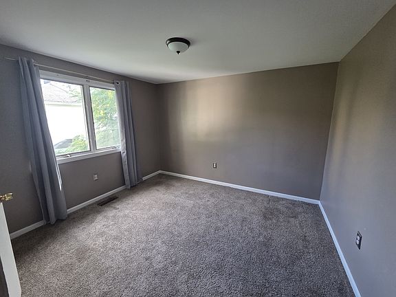 2nd image of 1036 Middlesex St APT 9