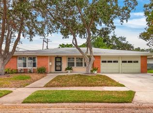 609 Peerman Pl, Corpus Christi, TX 78411