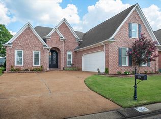 654 Warwick Oaks Ln W, Collierville, TN 38017
