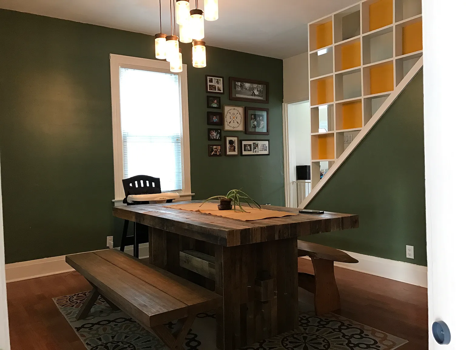 333 Elizabeth St photo 1