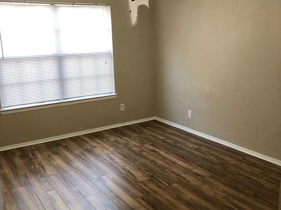 2nd image of 1813 Westminster St APT 101