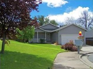 557 NW Buddy Ln, Grants Pass, OR