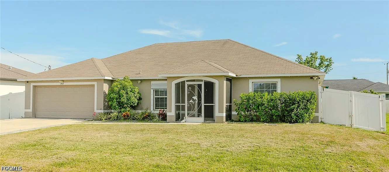 3 bed, 2.0 bath, 2045 sqft, $2,295 — Photo 1