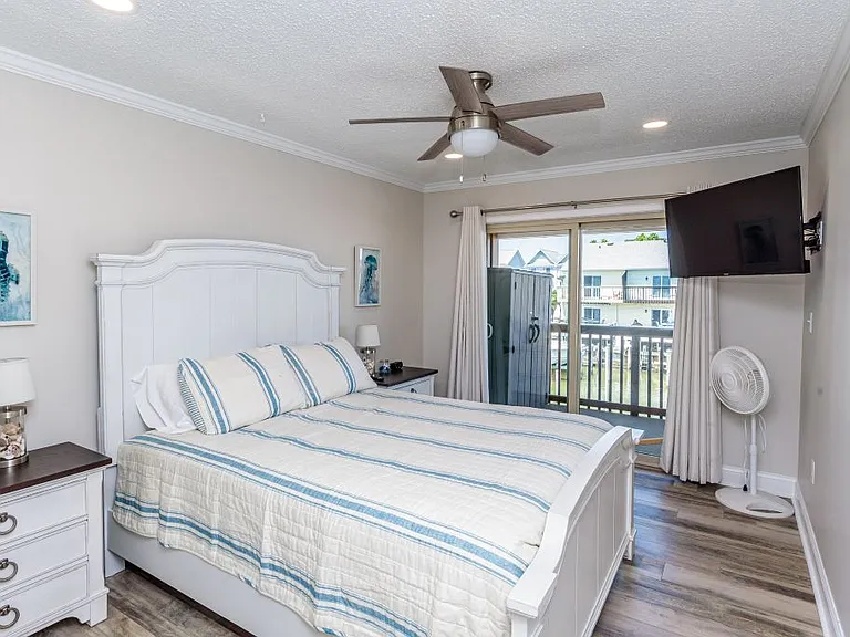 128 Captains Quarters Rd #202 — Photo 32