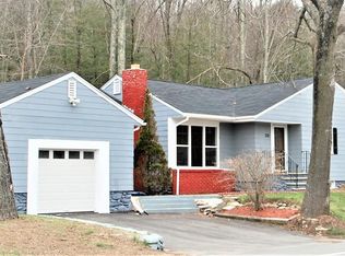 332 Southbridge Rd, Charlton, MA 01507