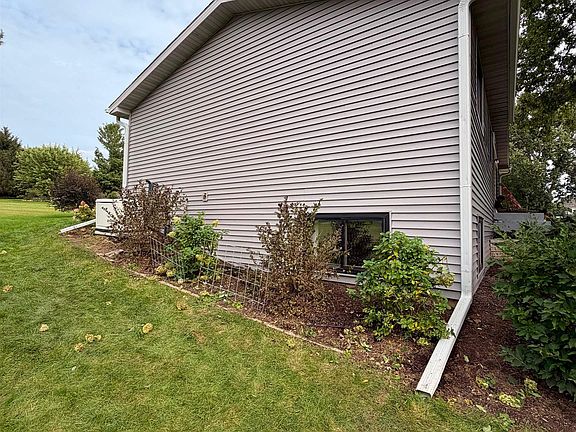 4th image of 336 Forestcliff Cir