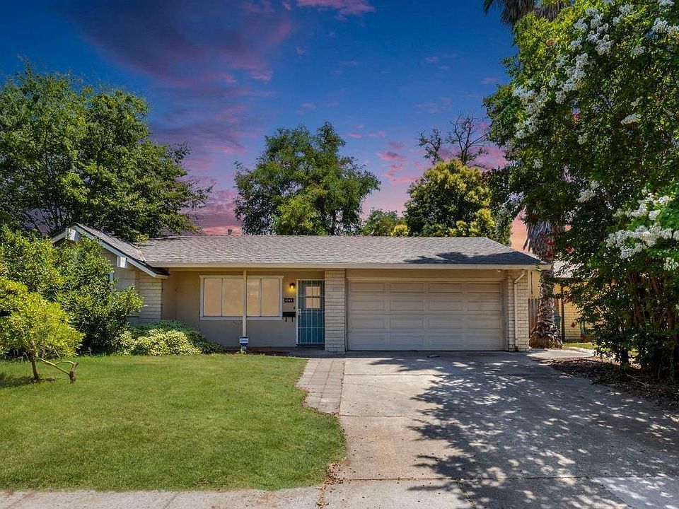 1st image of 9046 Salmon Falls Dr